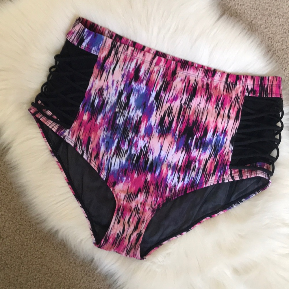 Torrid Swim Bottom || Multi-Color || Size 2